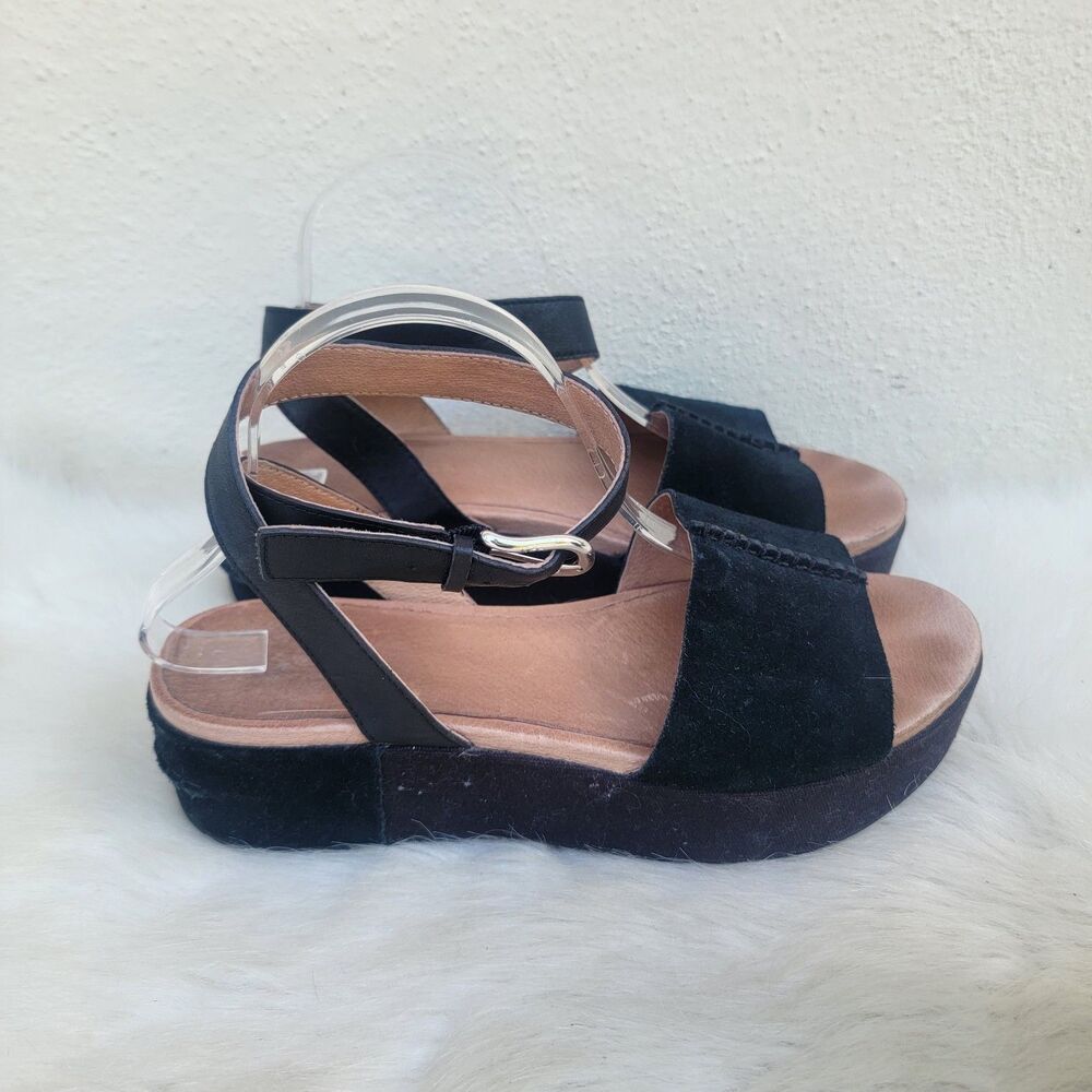 UGG Chapala Platform Ankle Strap Sandal Size 10 Black Suede Leather Flat Form - Picture 4 of 7